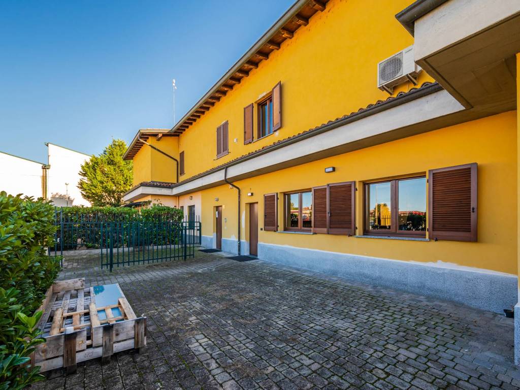 Immobile a Cura carpignano in Via della Tecnica - Foto 2