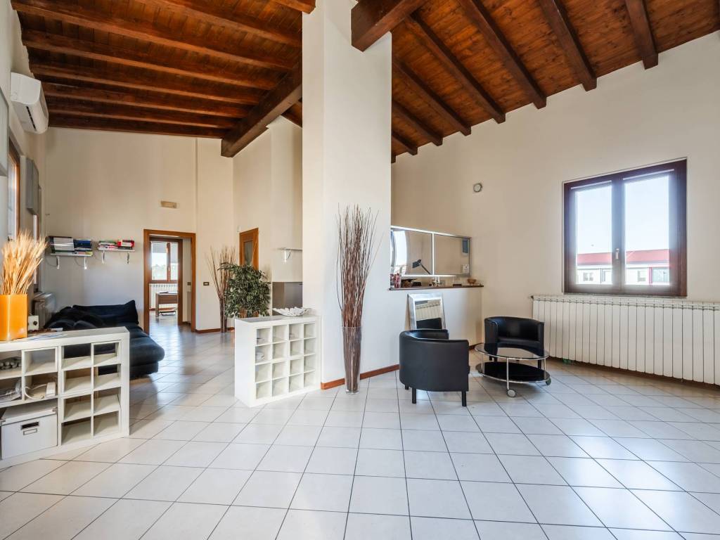 Immobile a Cura carpignano in Via della Tecnica - Foto 4