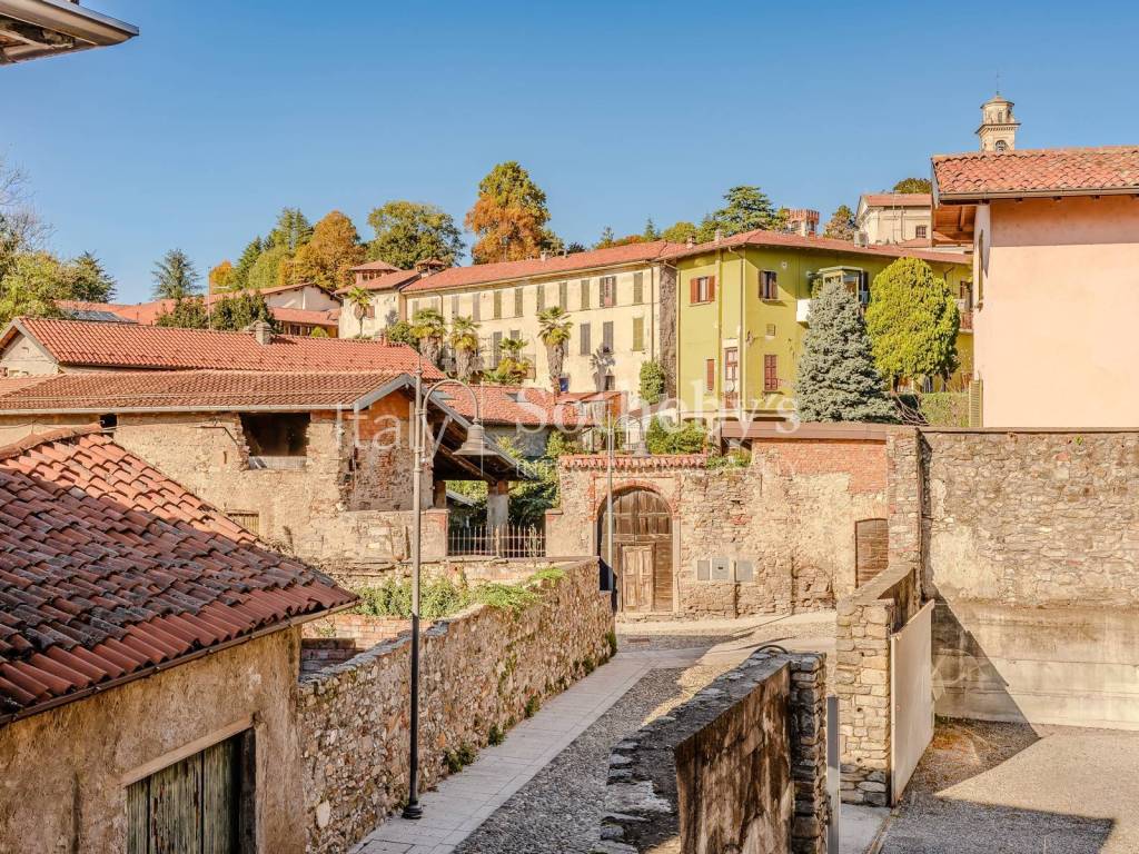 Appartamento a Besozzo in Via Realini Gualtieri - Foto 4