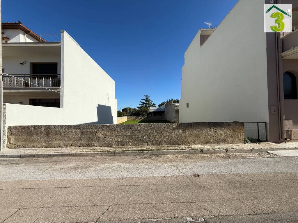 Terreno a Miggiano in Via Vittorio Emanuele II - Foto 2