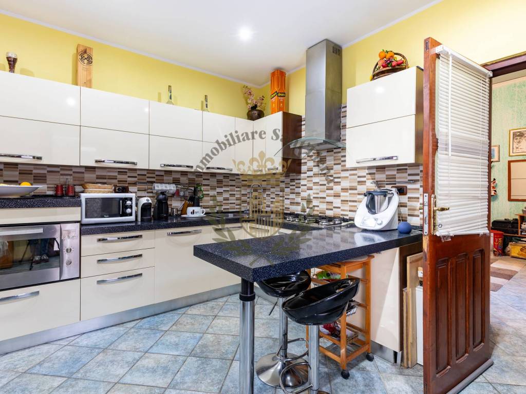 Casa indipendente a Monserrato in Via Ovidio - Foto 4