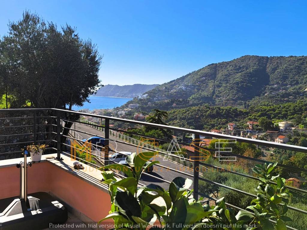 Villetta a schiera a Alassio in Regione Madonna delle Grazie - Foto 2