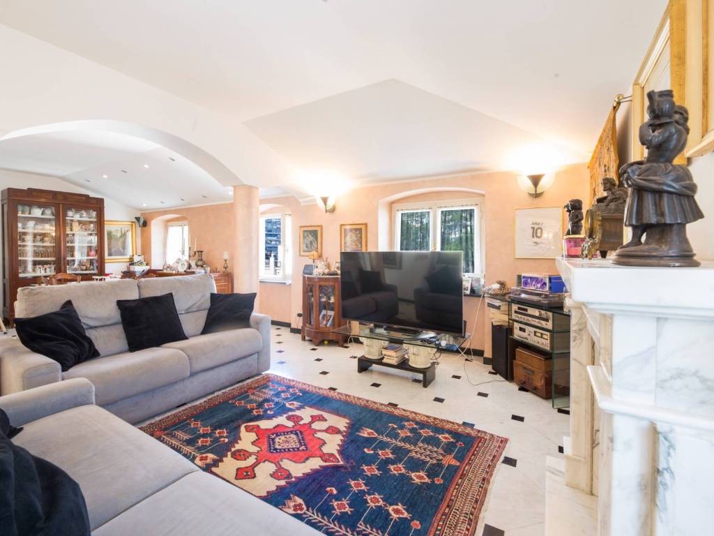 Appartamento a Genova in Via Andrea Provana di Leyni, 8 - Foto 2