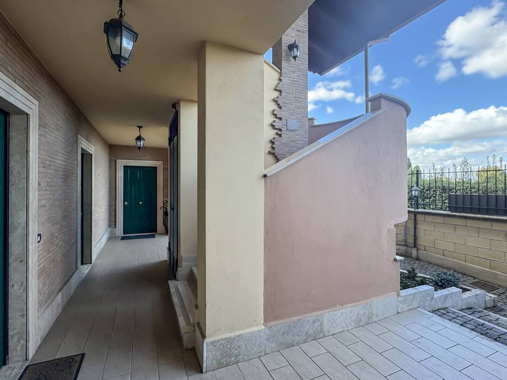 Appartamento a Ciampino in Via Marcandreola - Foto 3