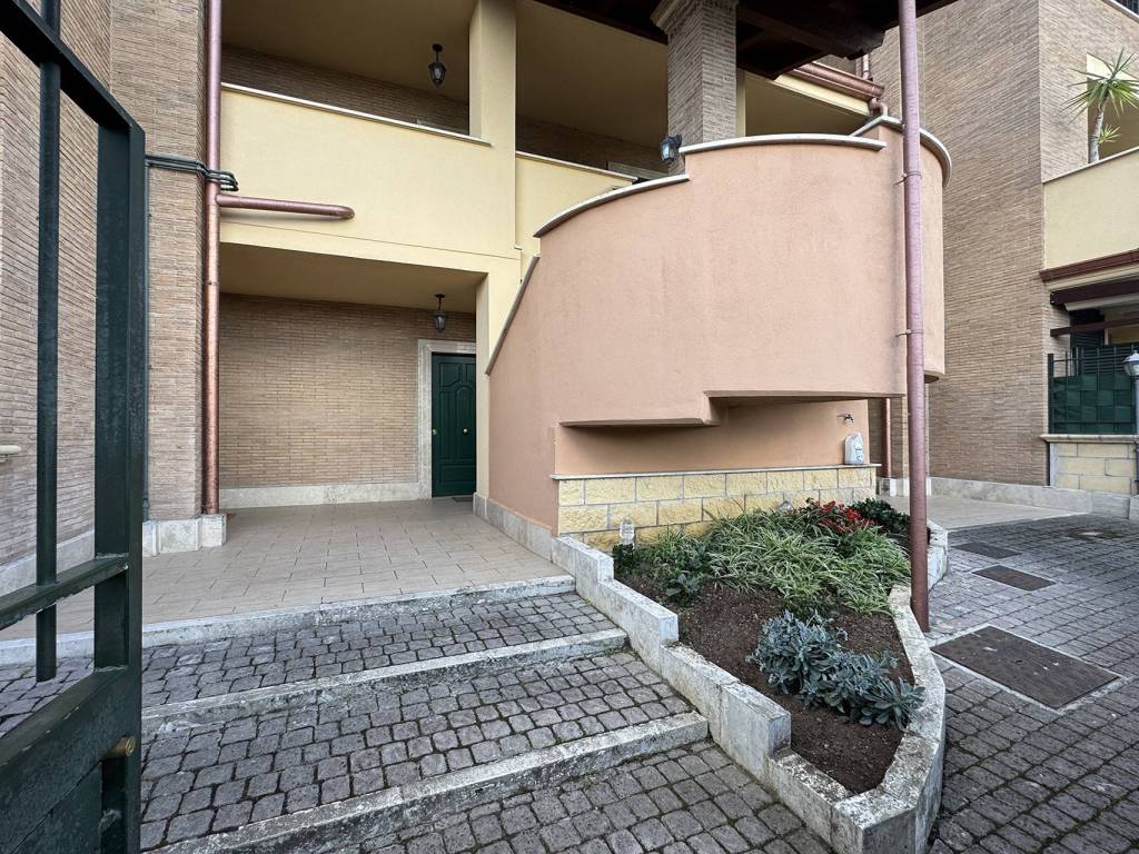Appartamento a Ciampino in Via Marcandreola - Foto 4