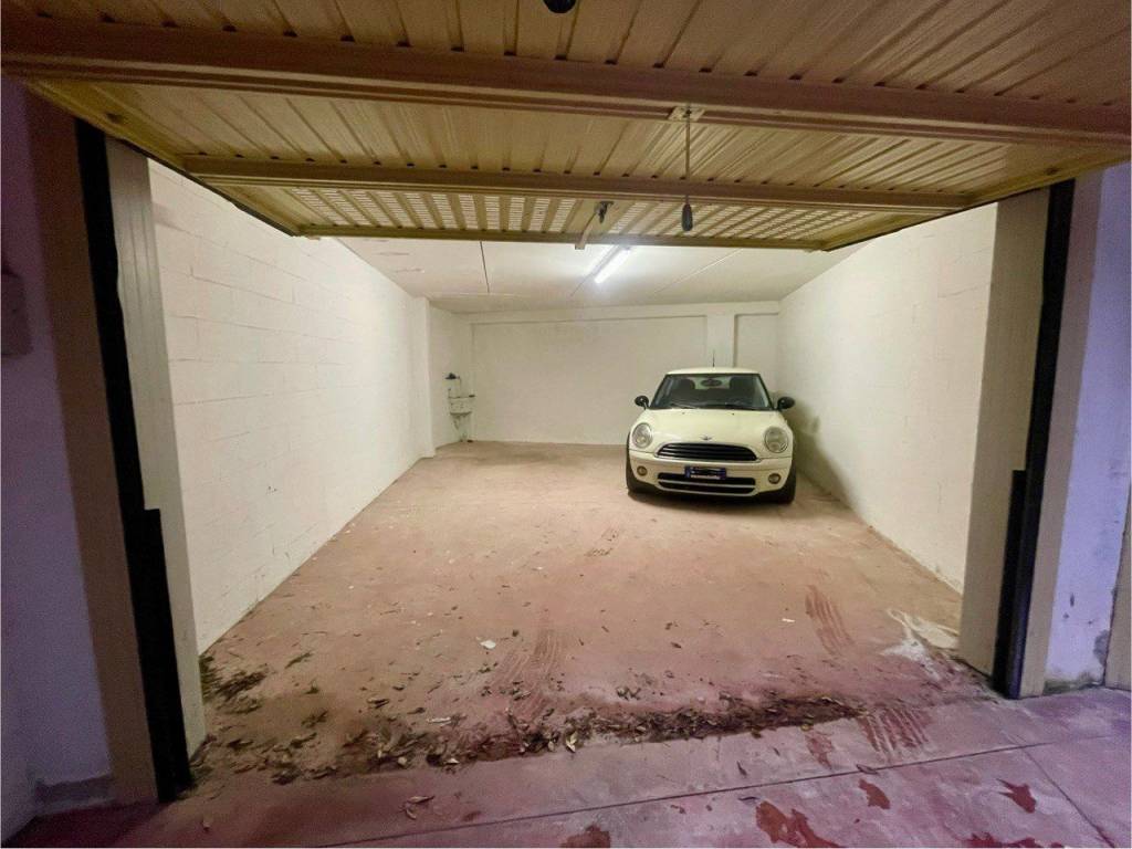 Box / garage a Albissola marina in Via Angelo Barile - Foto 3