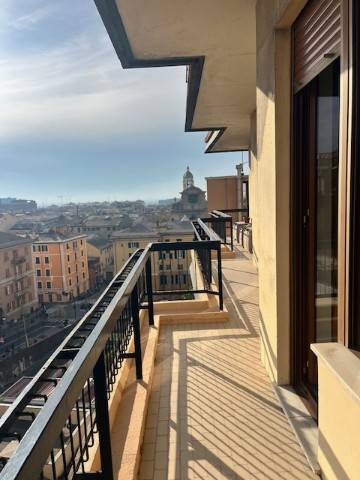 Appartamento a Genova in Via Giuseppe Elia Benza, 1 - Foto 4