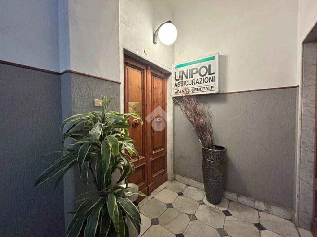 Immobile a La spezia in Piazza Giuseppe Garibaldi, 20 - Foto 2