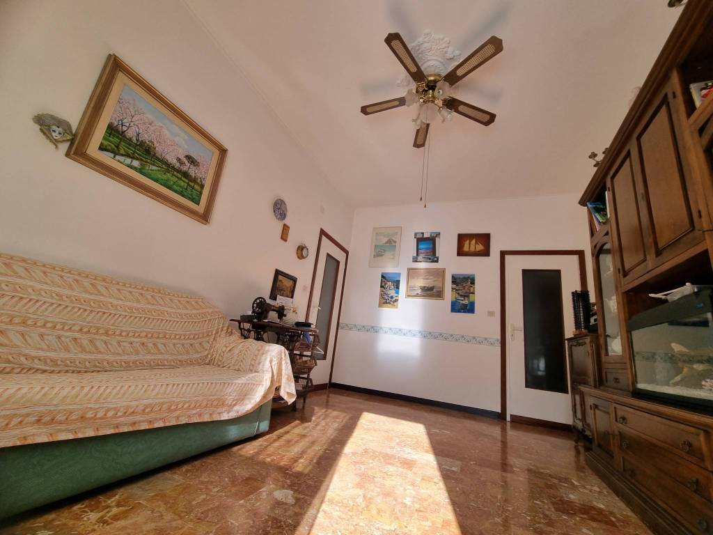 Appartamento a Genova in Via Tortona, 52 - Foto 5