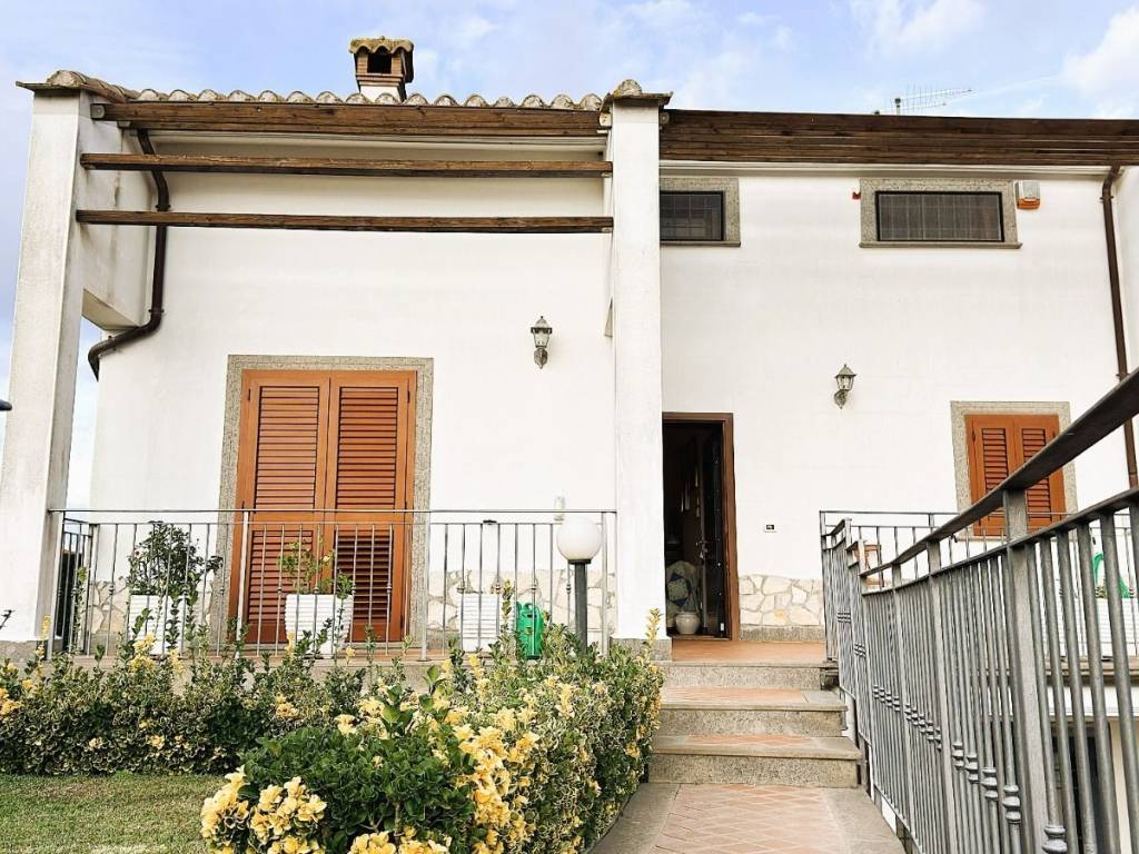 Villa a Bracciano in Via San Celso, 8 - Foto 3