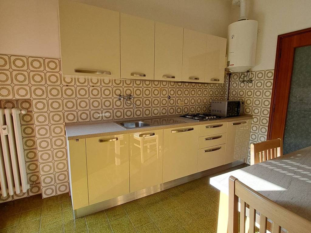 Appartamento a Parma in Via Fratelli Bandiera - Foto 3