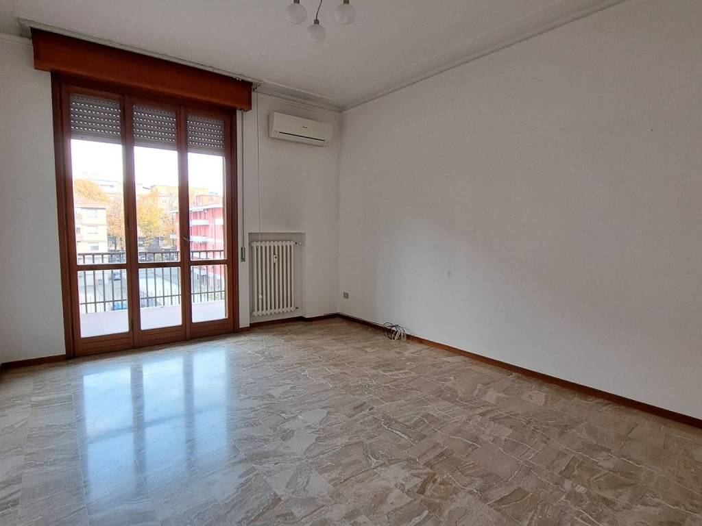 Appartamento a Parma in Via Fratelli Bandiera - Foto 4