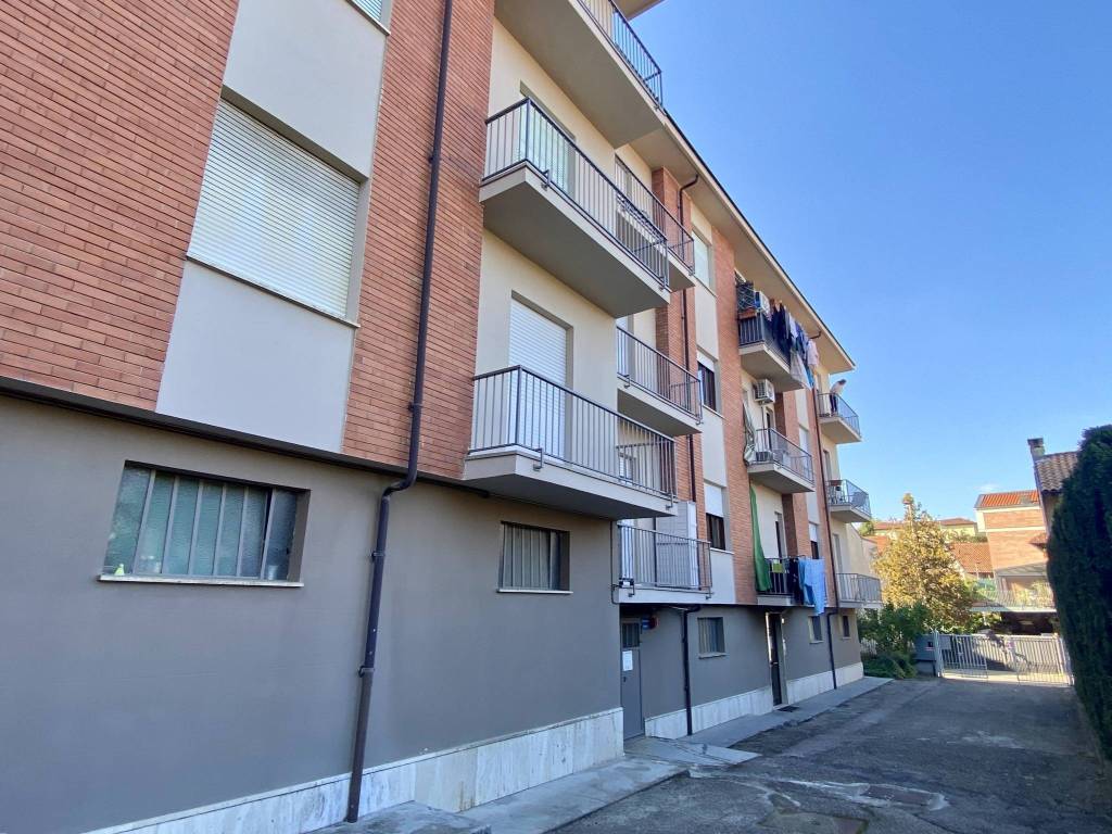 Appartamento a Alba in Via Luigi Cadorna - Foto 2