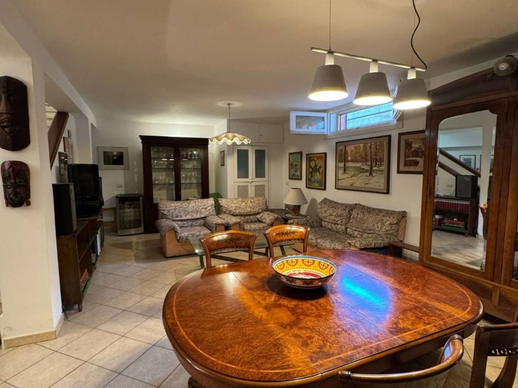 Villa a Aprilia in Via Sele - Foto 3