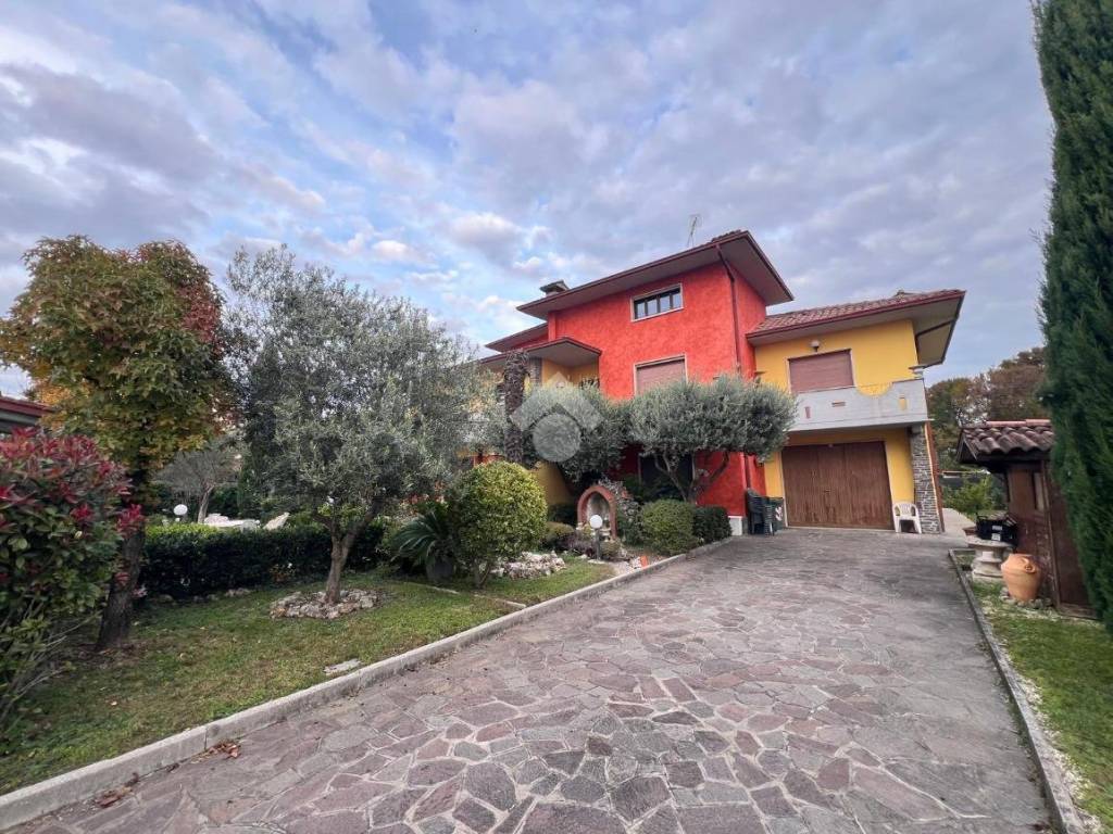 Villa a Castel goffredo in Viale Monte Grappa - Foto 2