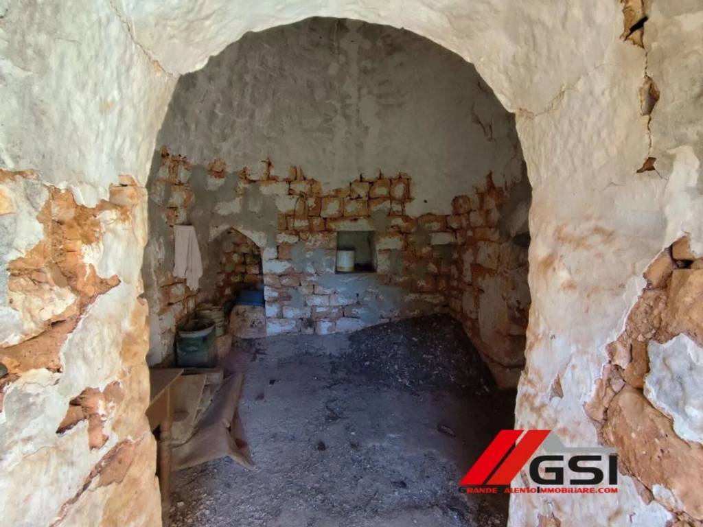 Rustico / casale a Ceglie messapica in Urb. C.Da Natalicchio Contrada Falascuso - Contrada Votano Rosso - Foto 5