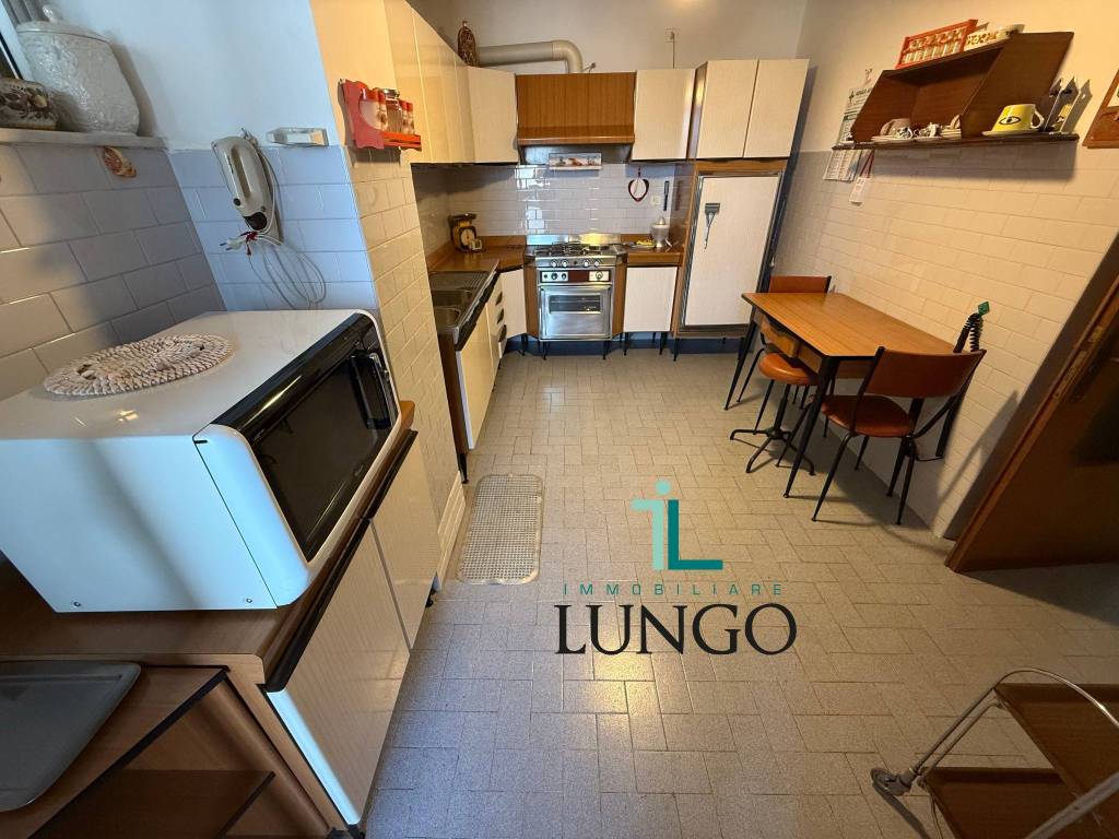 Appartamento a Latina in Viale Francesco Petrarca, 115 - Foto 5