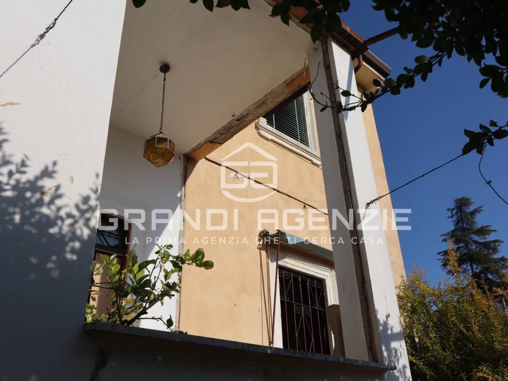 Villa a Verona in Via Saval, 5 - Foto 3