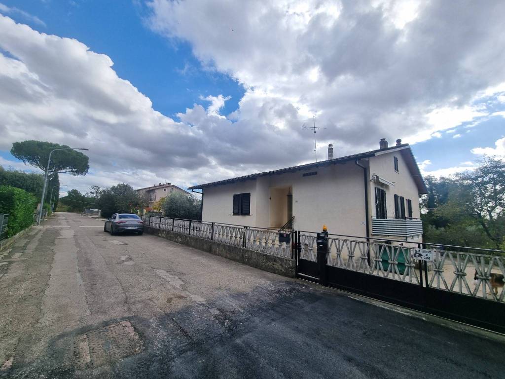Villa a Perugia in Via Macerata, 39 - Foto 2