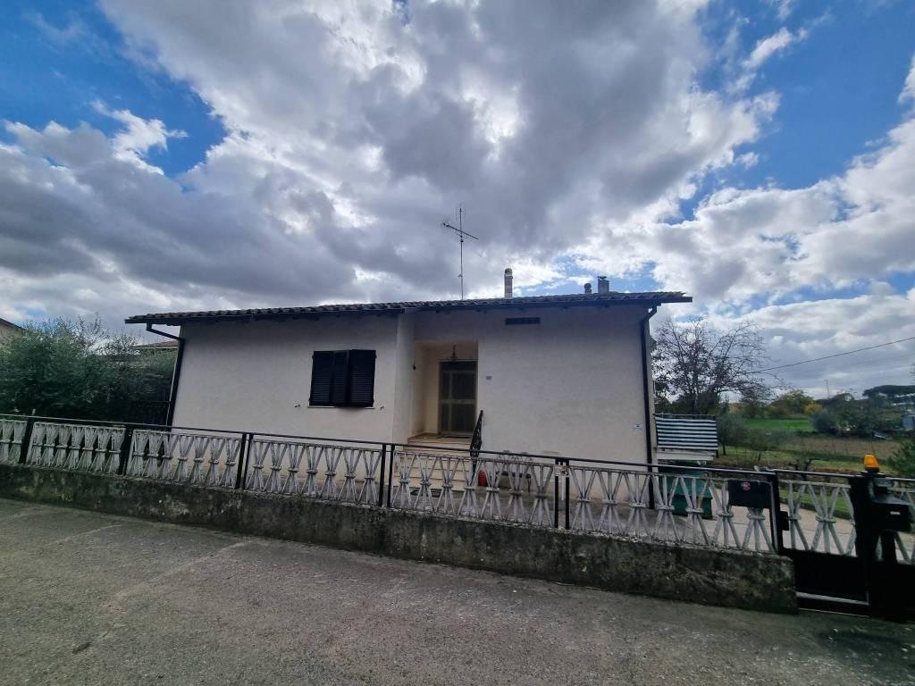 Villa a Perugia in Via Macerata, 39 - Foto 3