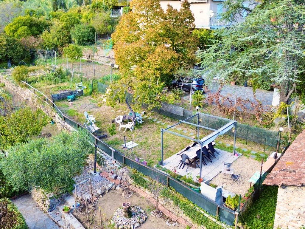 Casa indipendente a Prelà in Piazza Umberto I - Foto 2