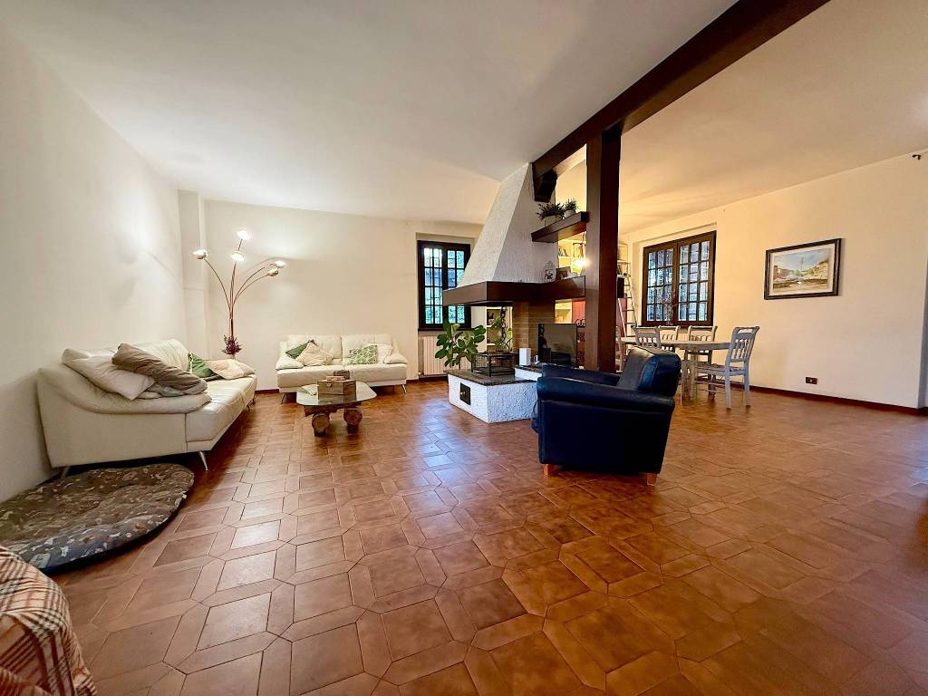Villa a Cerano in Via Guido Cantelli, 111 - Foto 3