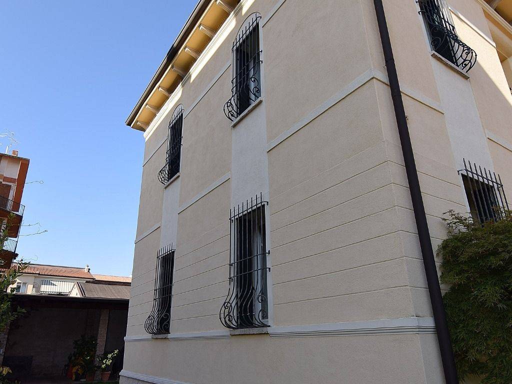 Villa a Verona in Via Claudio Ridolfi - Foto 3