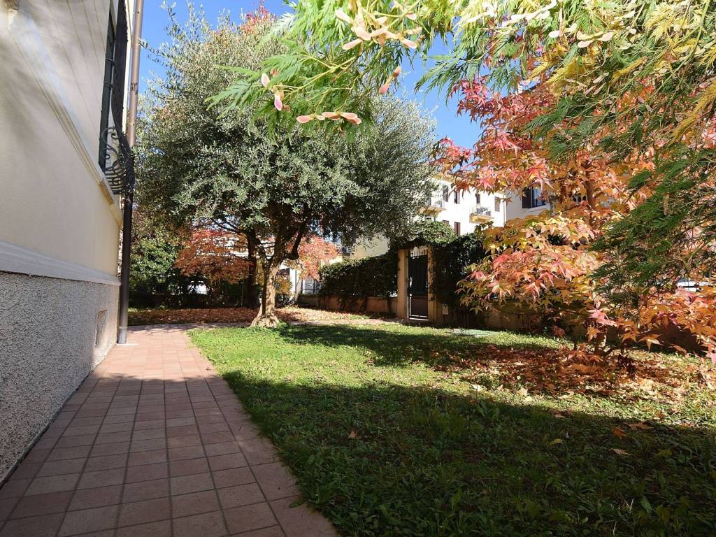 Villa a Verona in Via Claudio Ridolfi - Foto 5