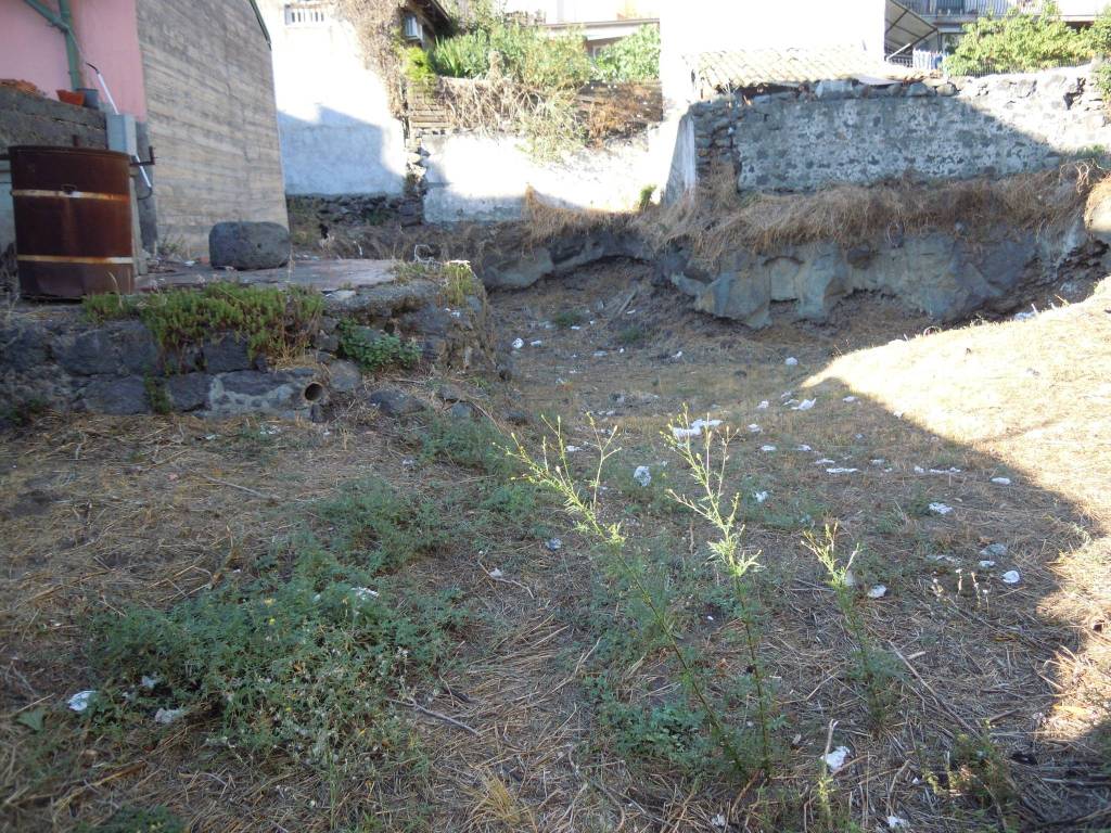 Terreno a Belpasso in Via Ugo Foscolo - Foto 5