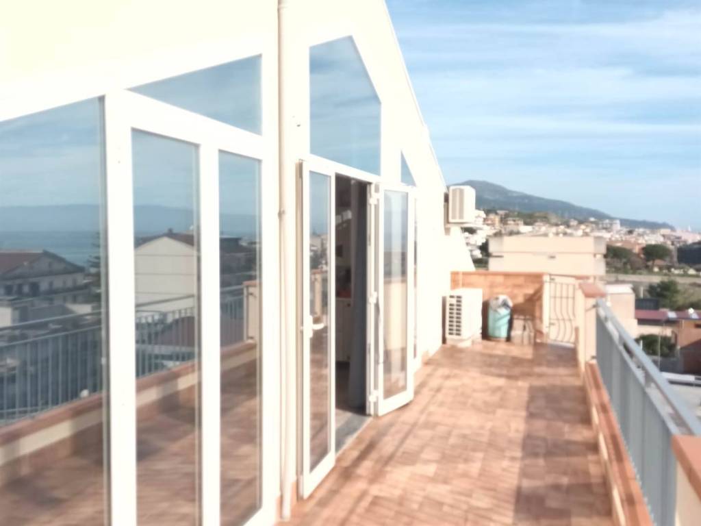 Appartamento a Santa teresa di riva in via Regina Margherita , 627 - Foto 3