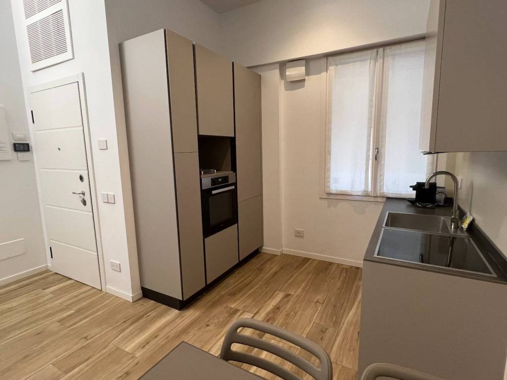 Appartamento a Verona in Via Pietro Frattini, 3 - Foto 3