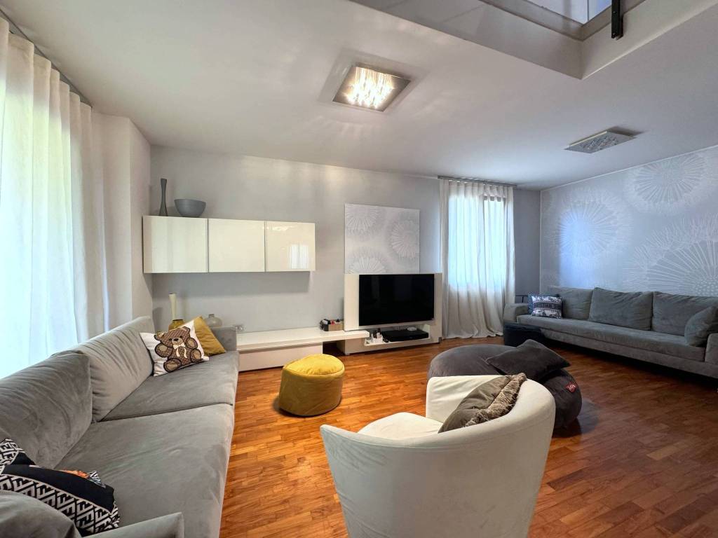 Villa a Porto viro in Via Roma, 5 - Foto 2