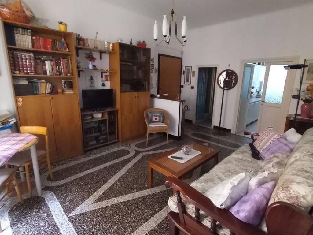 Appartamento a Genova in Via Gian Battista Monti, 3 - Foto 2