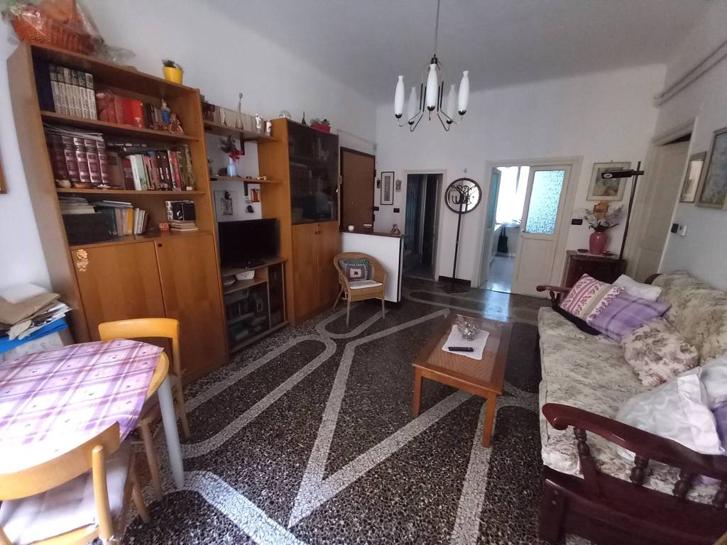 Appartamento a Genova in Via Gian Battista Monti, 3 - Foto 4