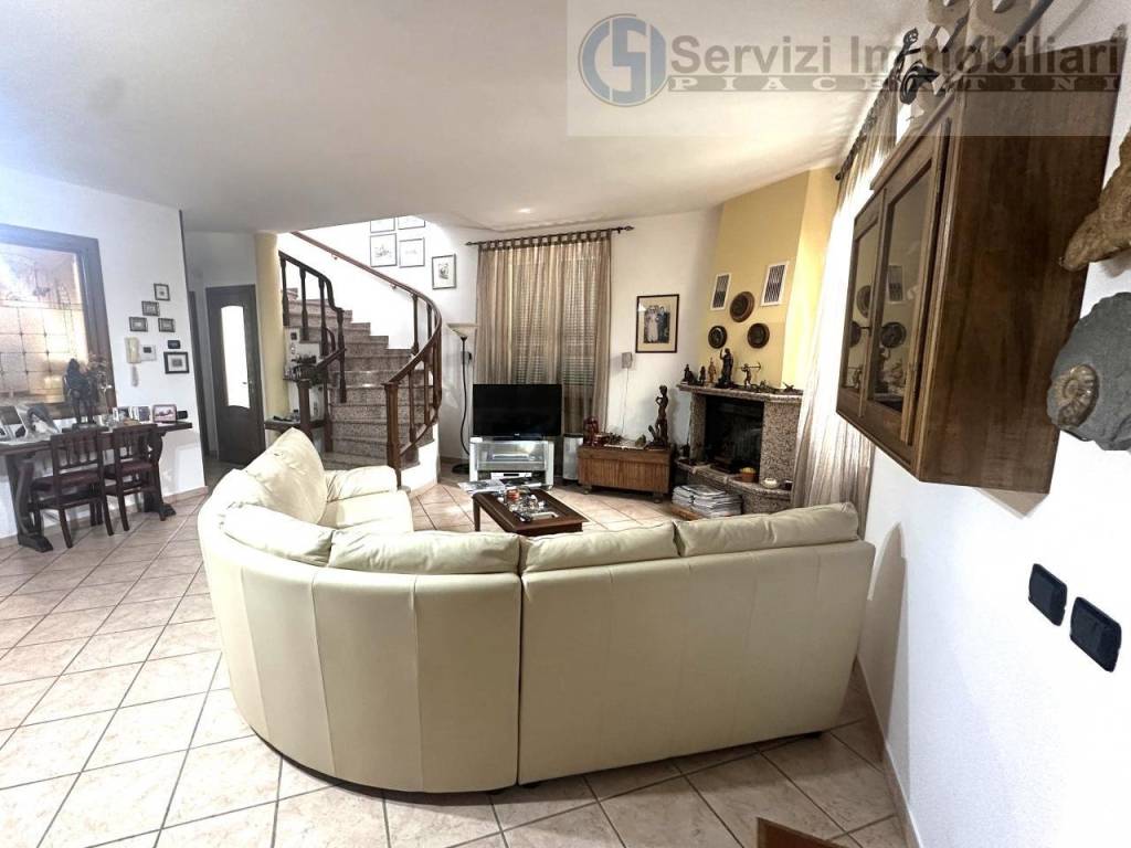 Villa a Calendasco in Via Guido Rossa, 1 - Foto 4