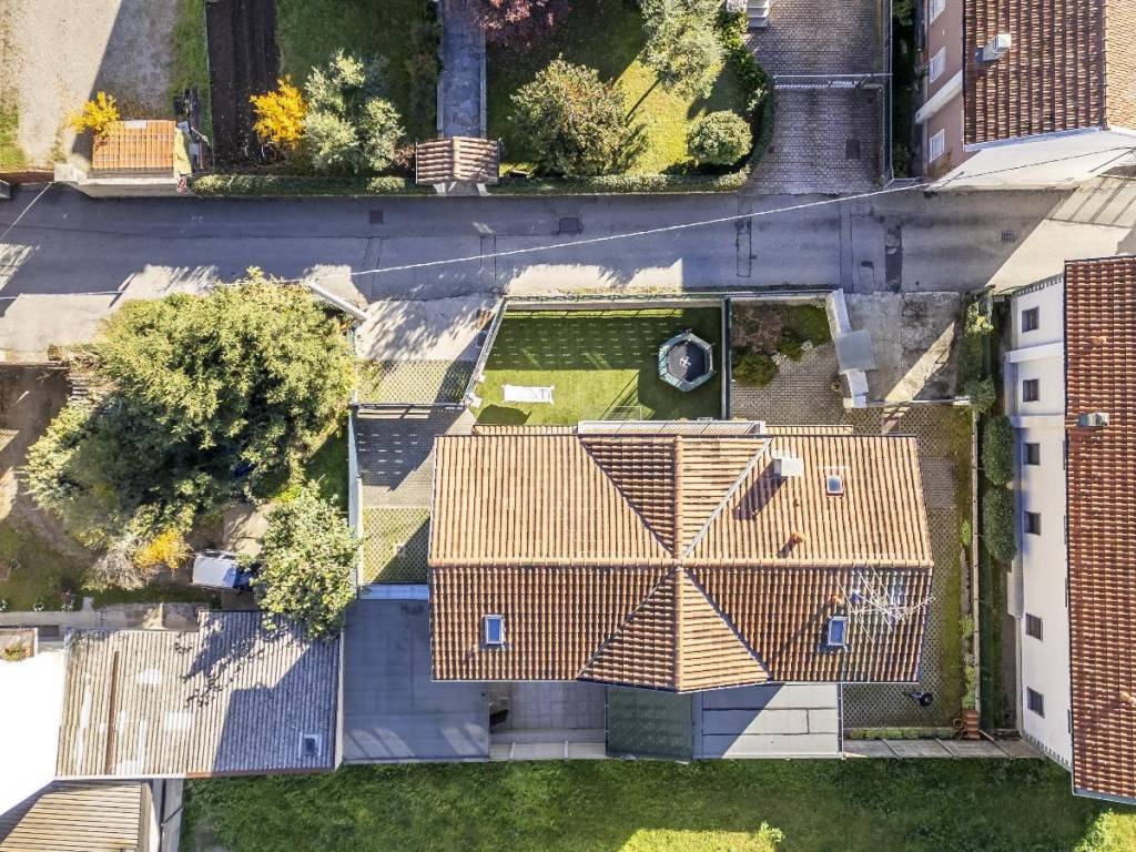 Appartamento a Lonate pozzolo in Via Montenero - Foto 4