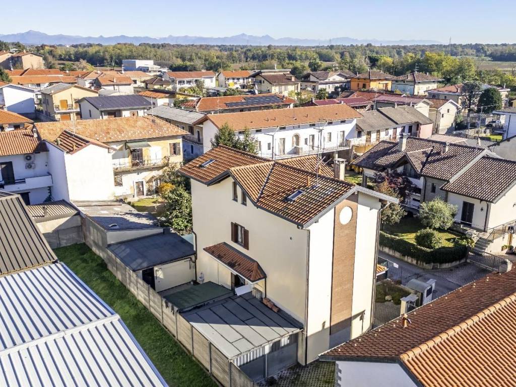 Appartamento a Lonate pozzolo in Via Montenero - Foto 5