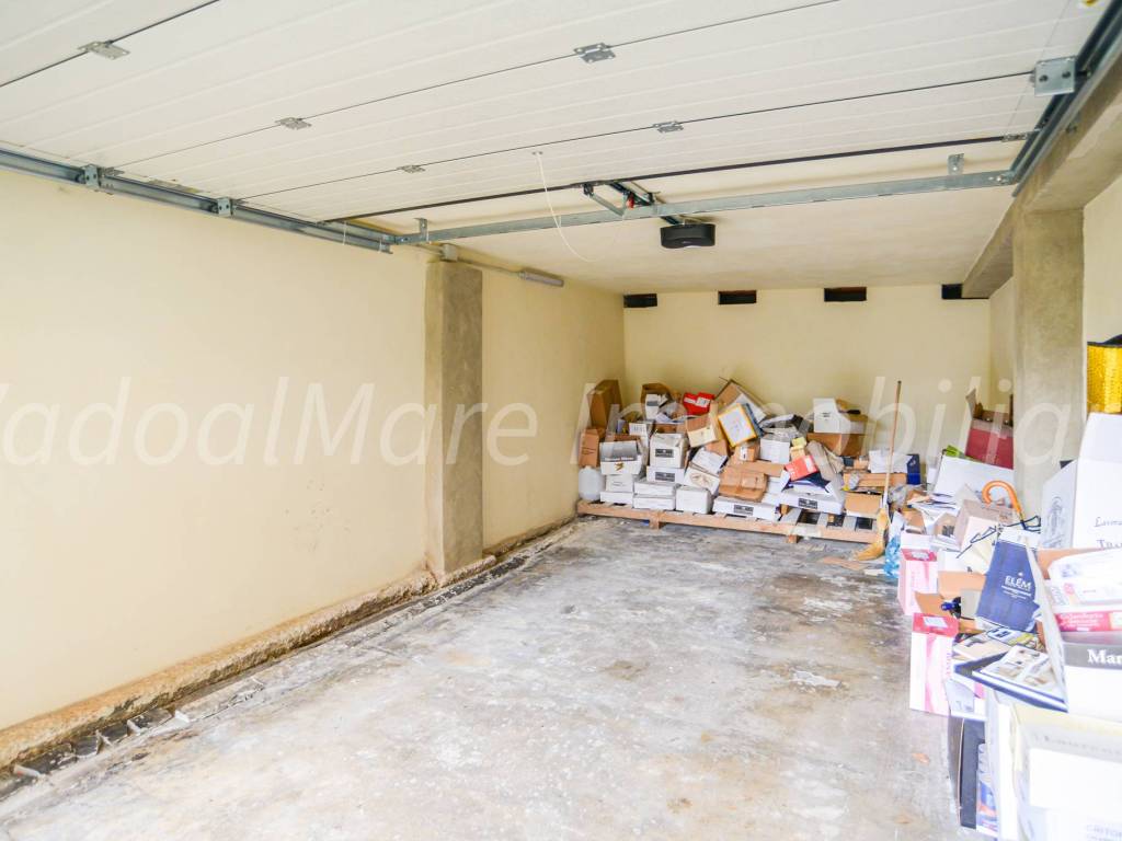 Box / garage a Vado ligure in Via XXV Aprile - Foto 3