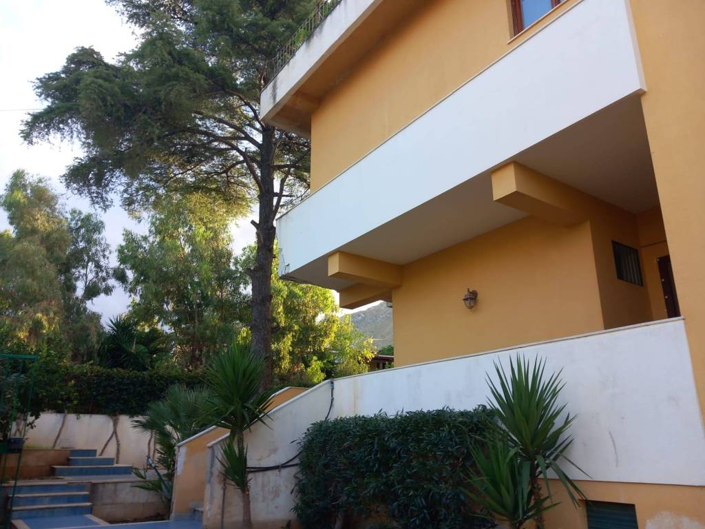 Villa a Altavilla milicia in Via Piano San Michele 16 - Foto 3