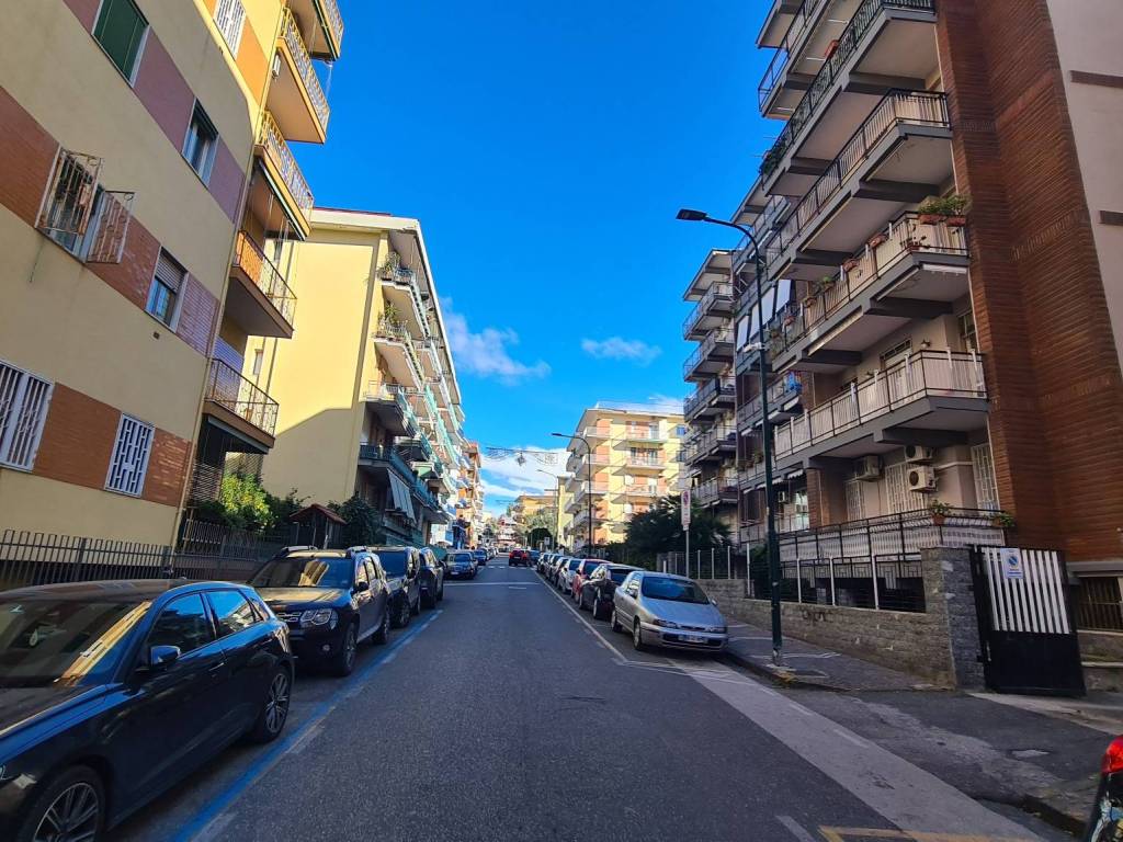 Appartamento a Portici in Viale Ascione, 1 - Foto 2