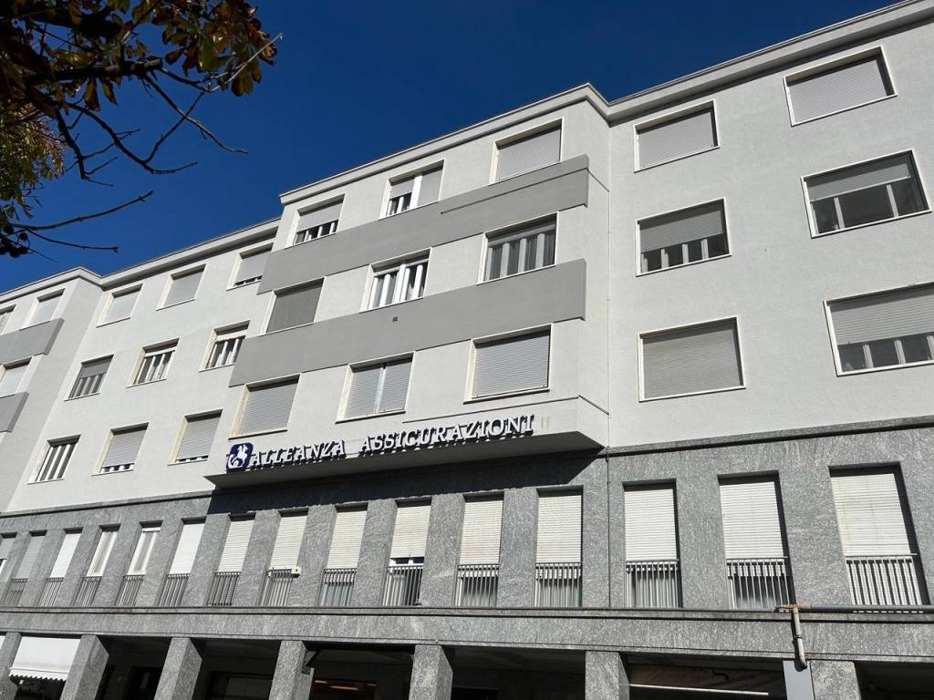 Appartamento a Valenza in Viale Luciano Oliva, 7 - Foto 2