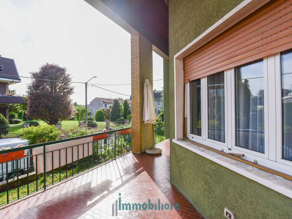 Villa a Cabiate in Viale Brianza, 5 - Foto 2