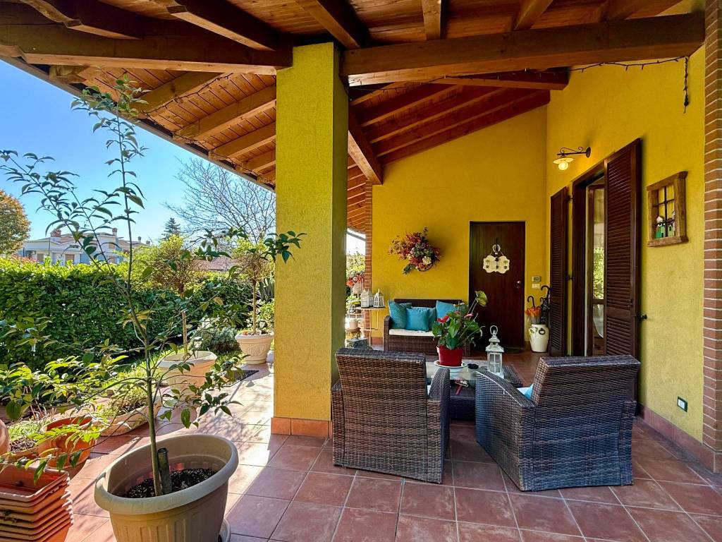 Villa a Imbersago in Via Parrocchiale - Foto 5