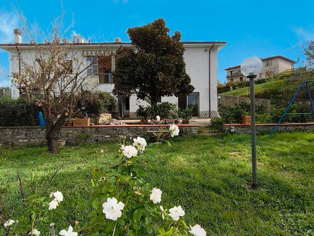 Villa a Impruneta in Via della Bifonica, 68 - Foto 2