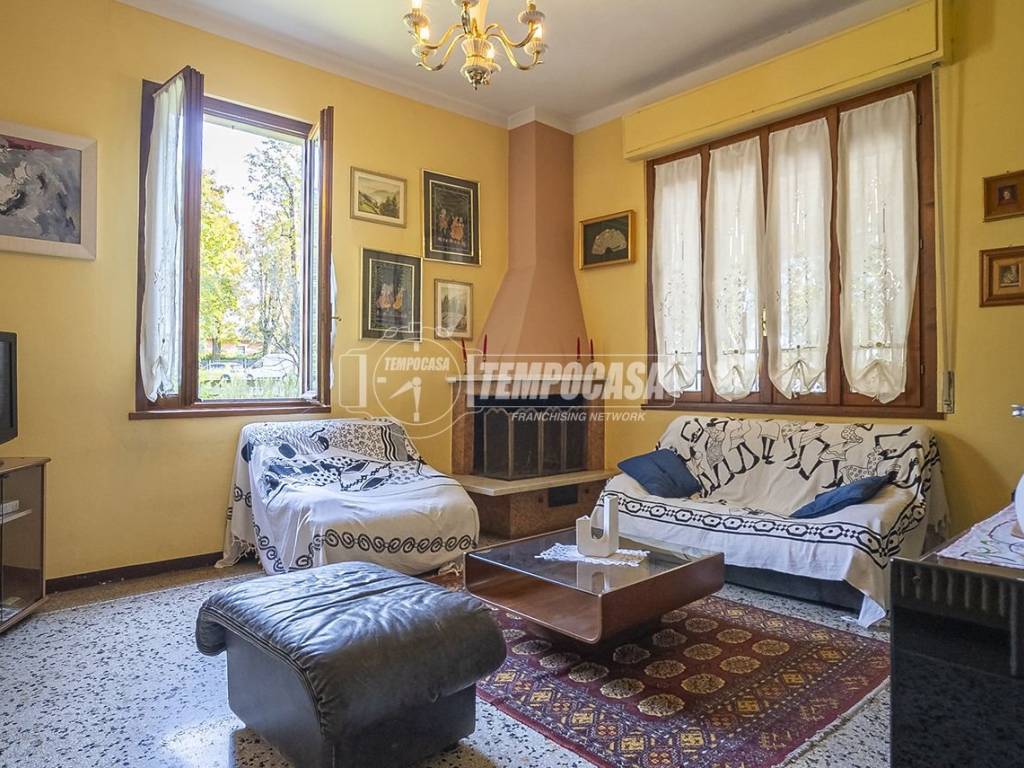 Villa a Montichiari in Corso Martiri della Libertà 80 - Foto 3