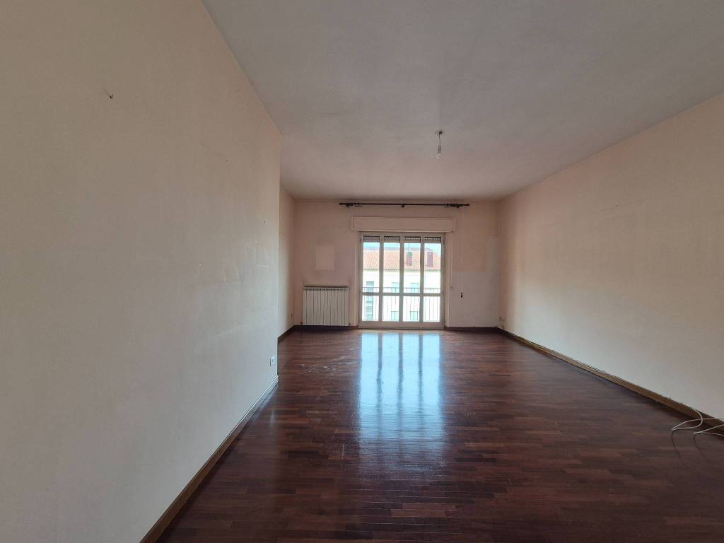 Appartamento a Osimo in Via Michelangelo - Foto 4
