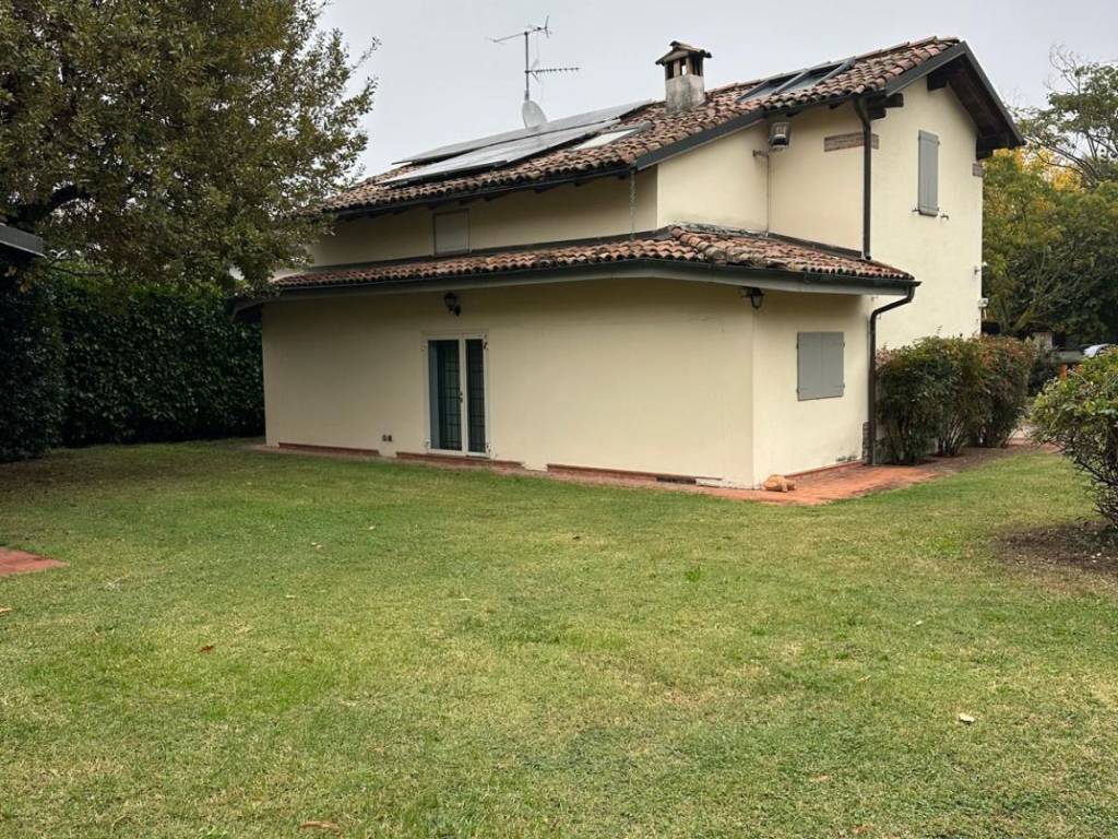 Villa a Castel maggiore in Via Lame, 352 - Foto 3