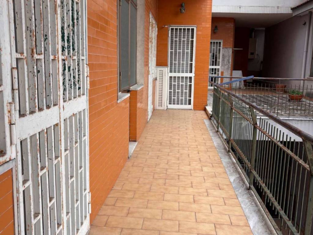 Appartamento a Casoria in via LAMARMORA - Foto 2