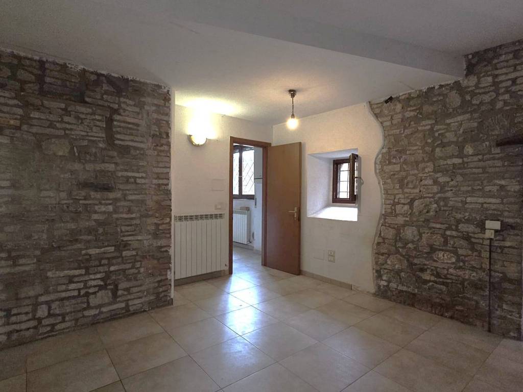 Appartamento a Perugia in Via Matteo Renato Imbriani - Foto 2