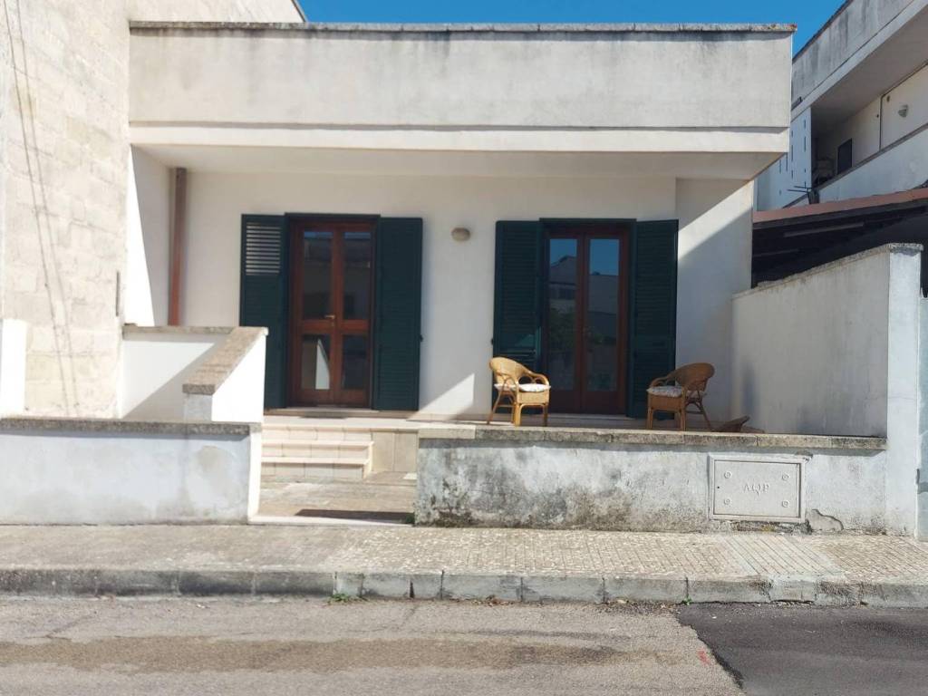 Casa indipendente a Melendugno in Via Giacomo Zanella, 3 - Foto 3